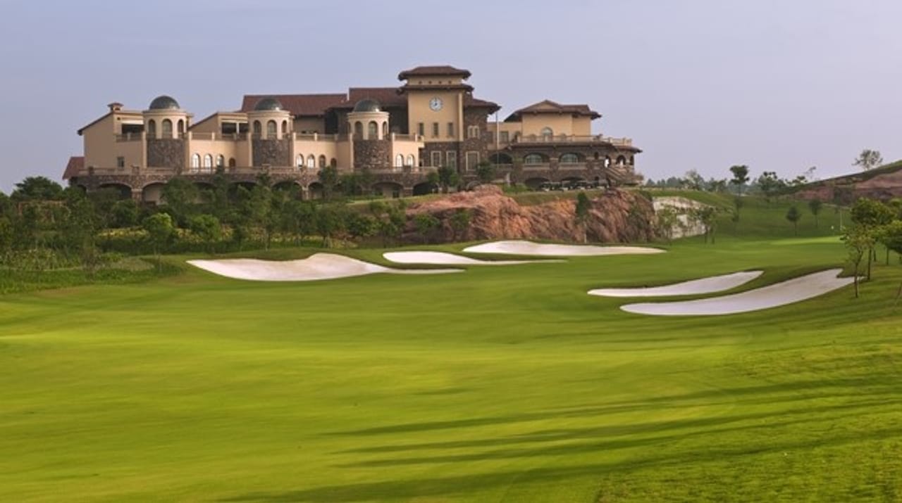 Lion Lake International Country Club