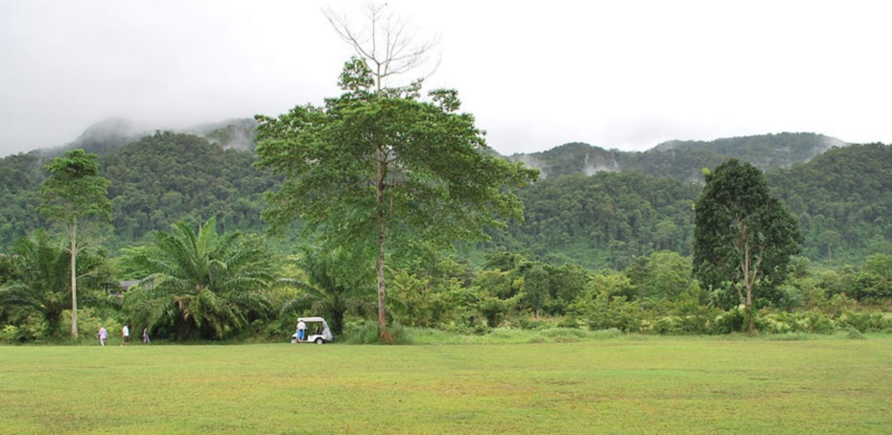 Sri Trang Golf Course