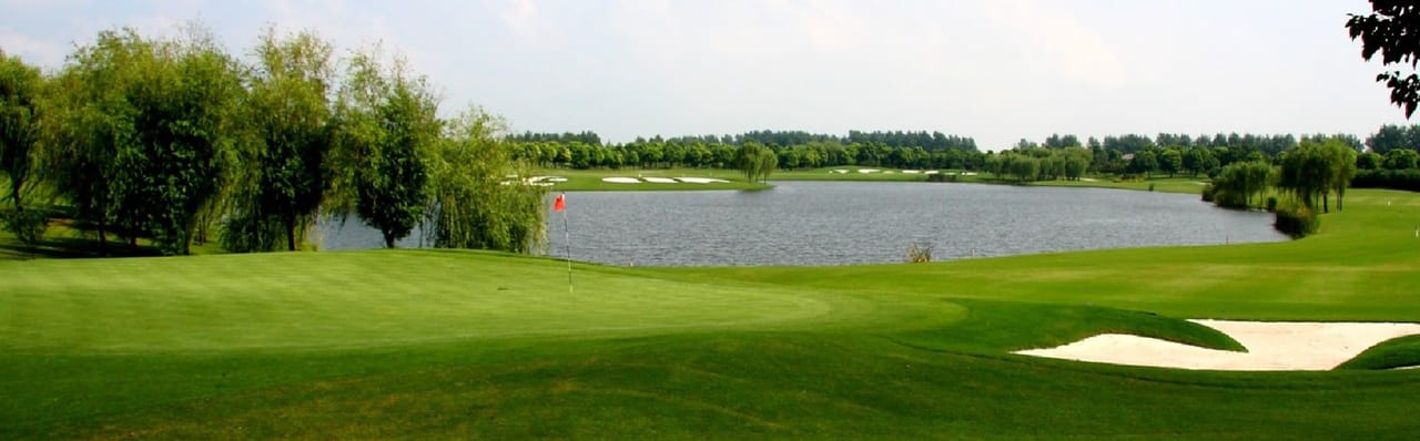 Zhang Jiagang Shuangshan Golf Club