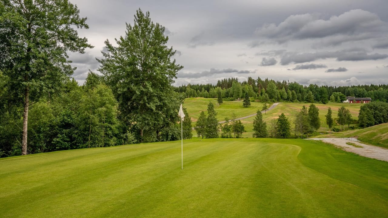 Mørk Golfklubb (Midsizebanen)