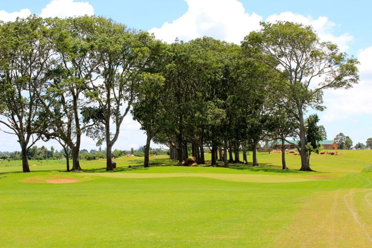 Mbawa Country Club