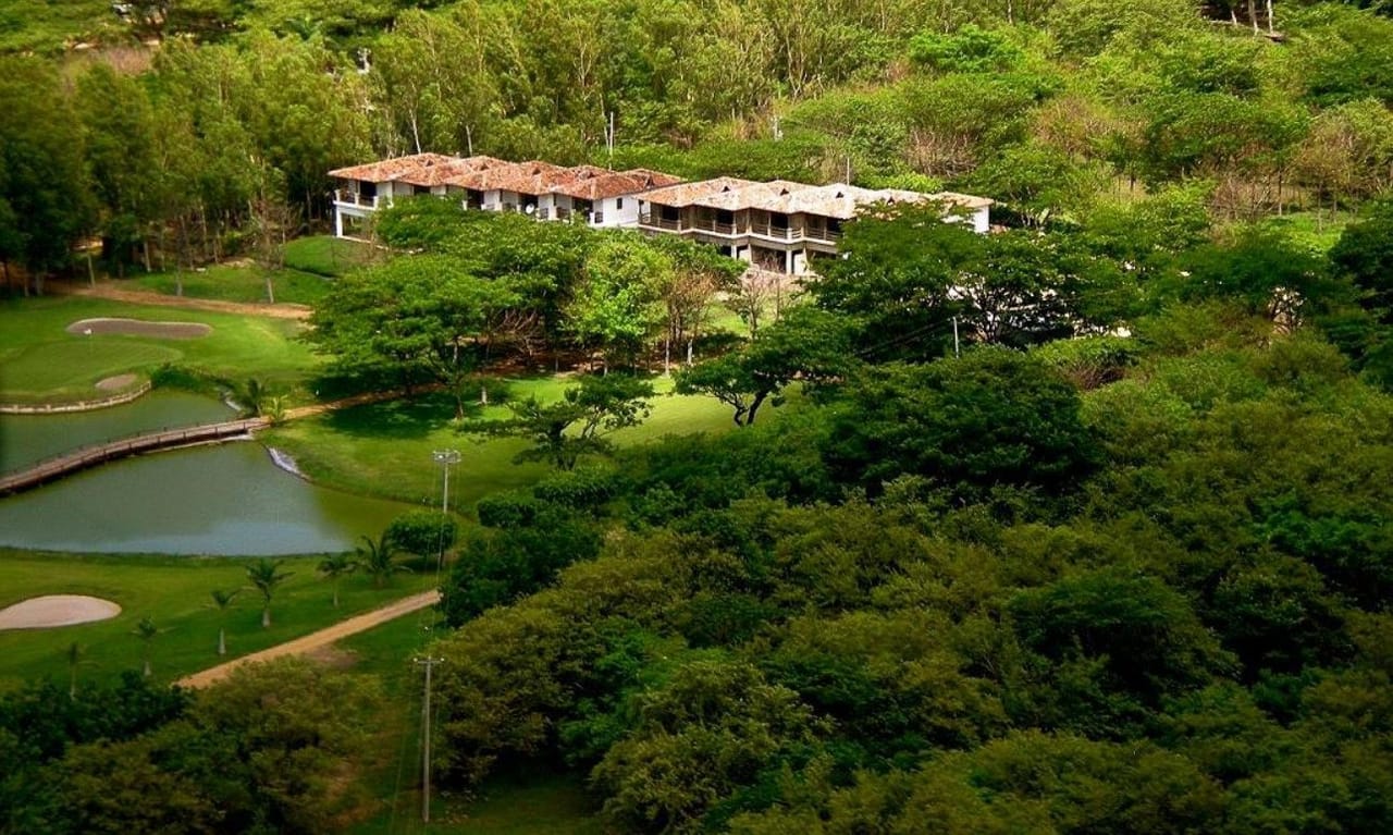 Hacienda Iguana Golf & Beach Club