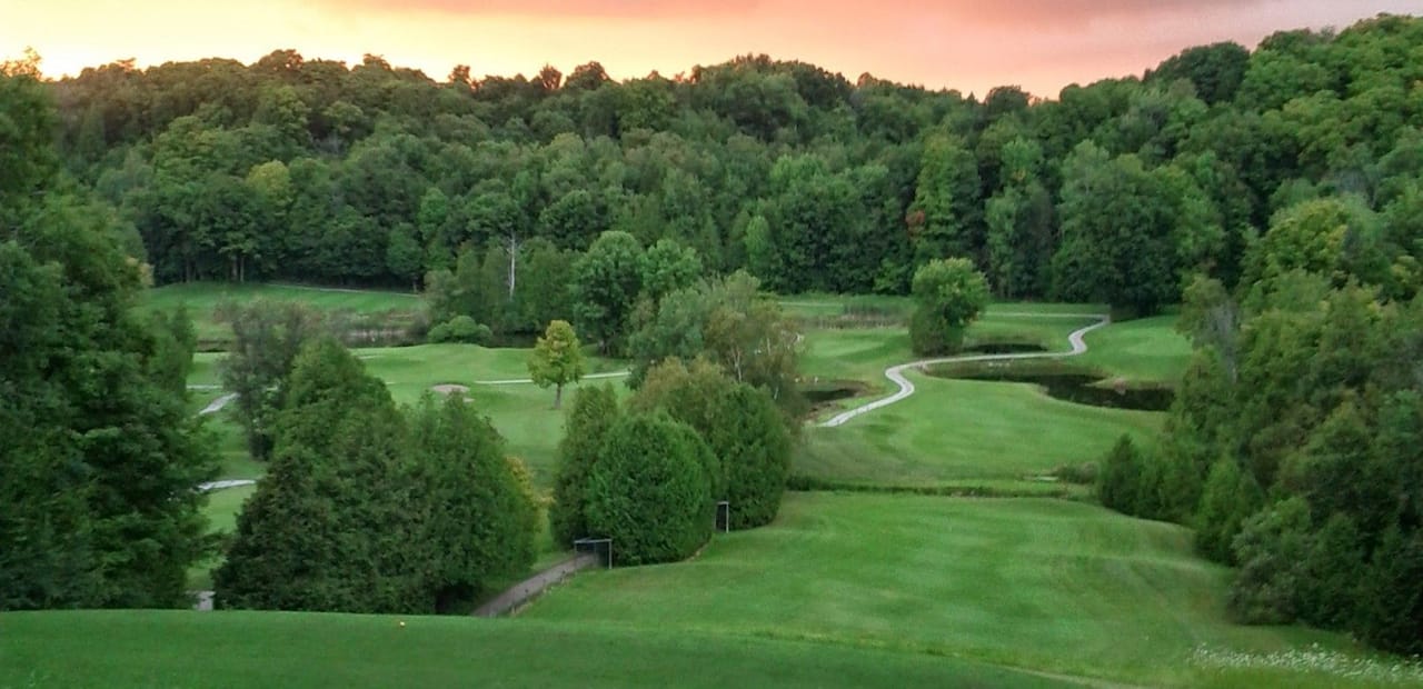 4 Seasons Country Club