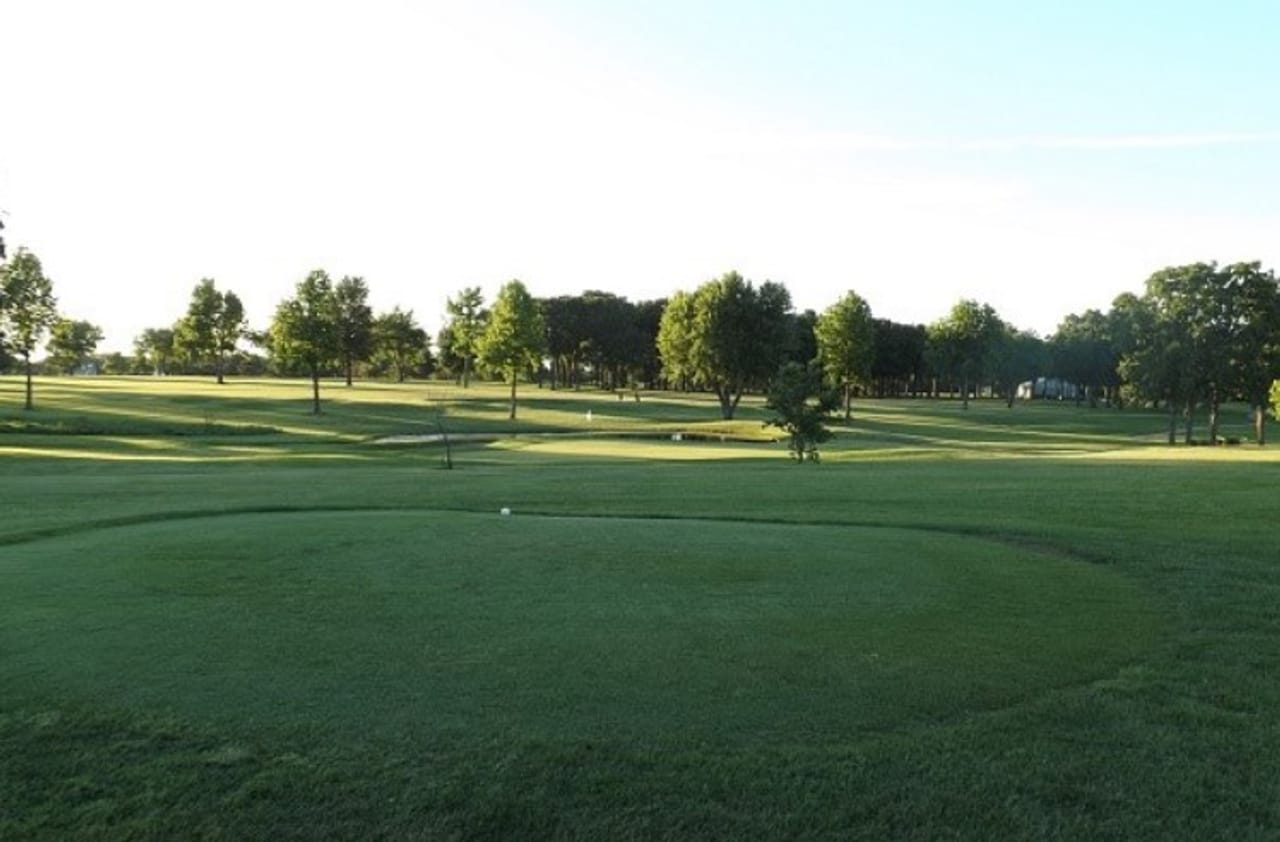 Whispering Oaks Golf Course