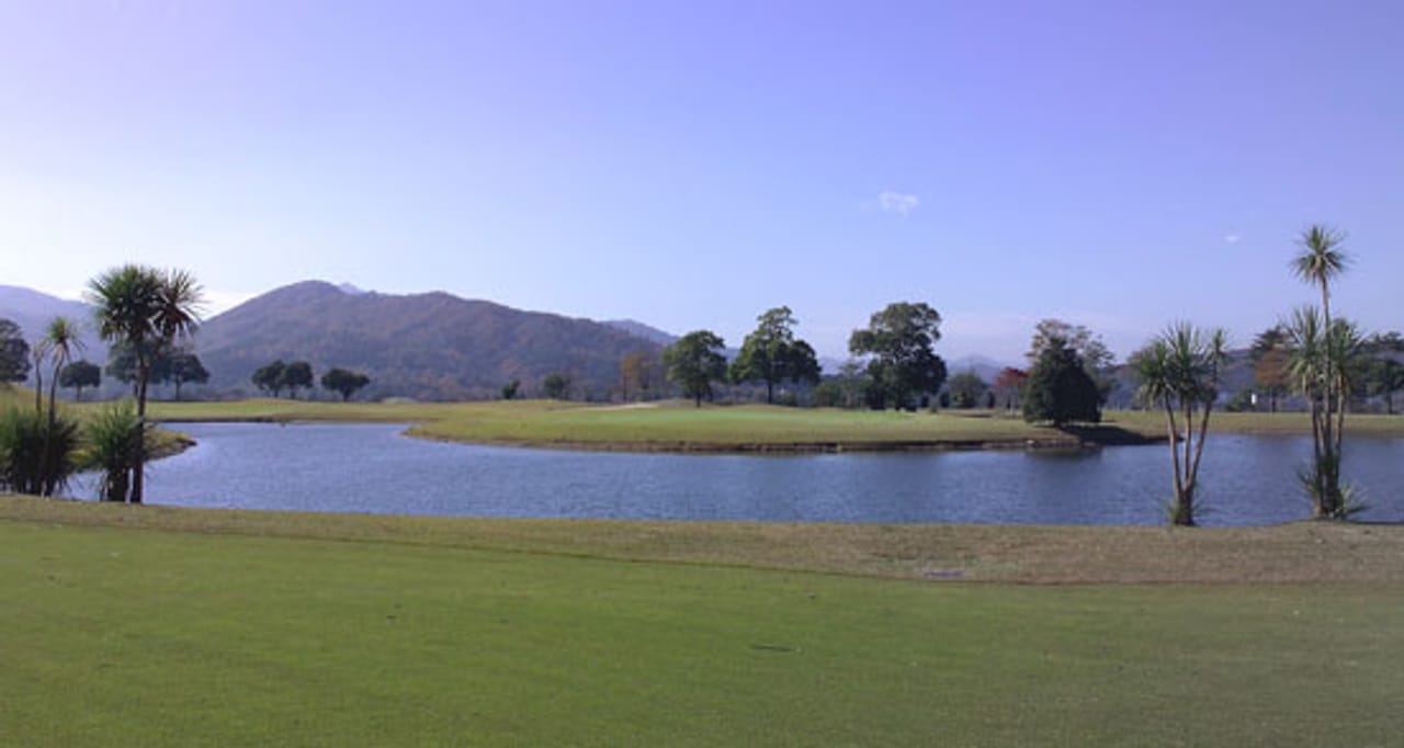 Country Club The Lakes (Old)