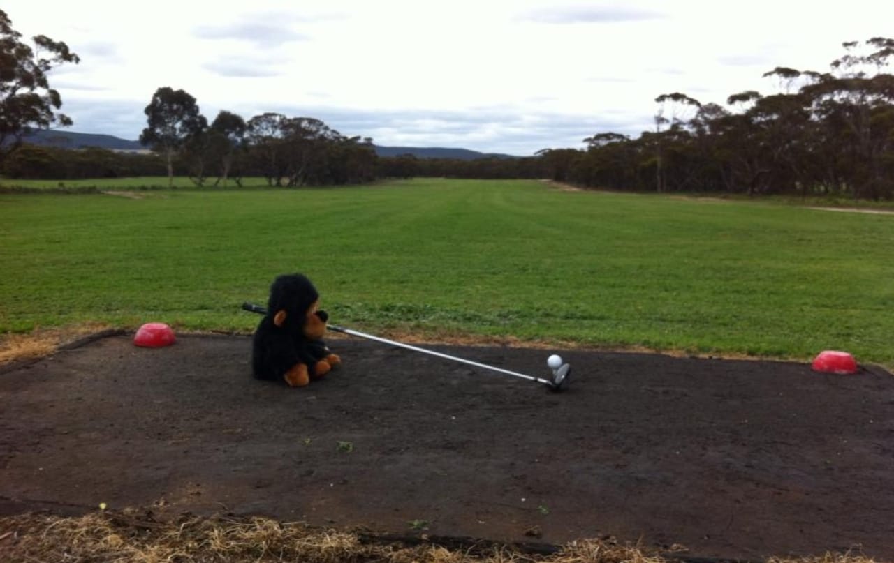 Ravensthorpe Golf & Bowling Club