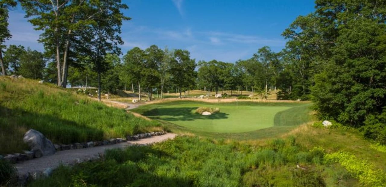 Shelter Harbor Golf Club (Par 3)