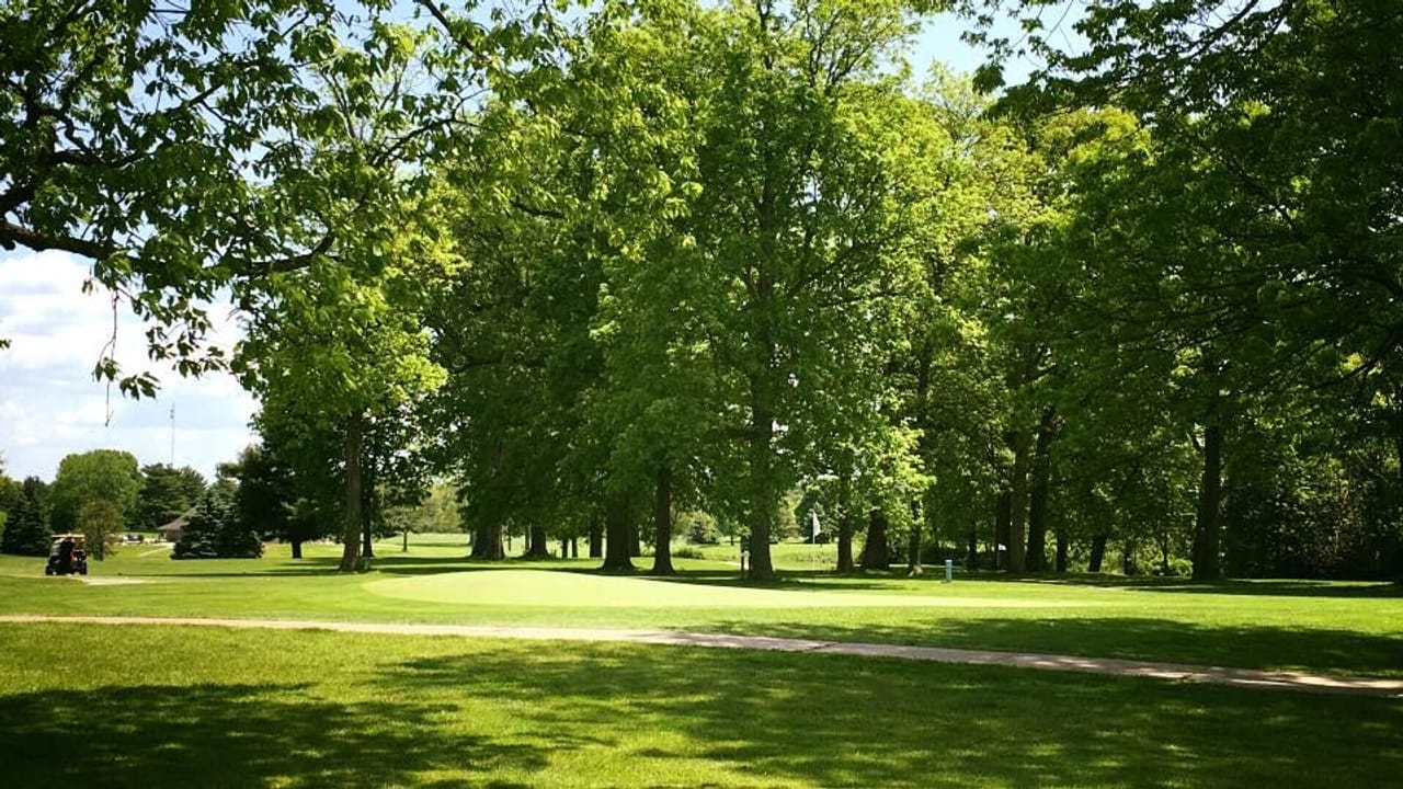 Bello Terra Golf Course