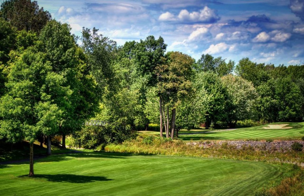 Pinegrove Country Club