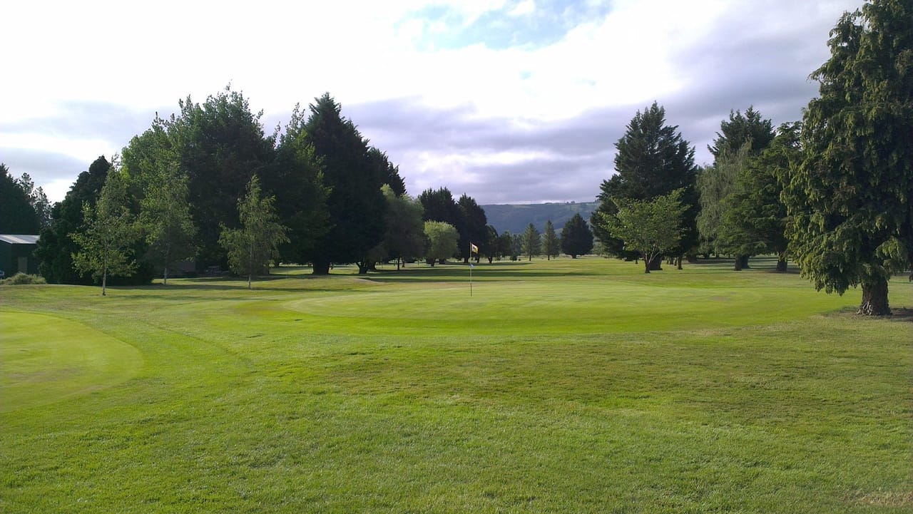 Twelve Oaks Golf Club