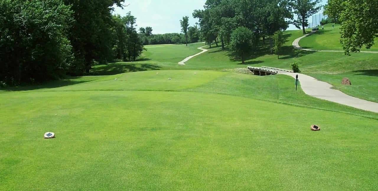 Grand Summit Golf & Country Club