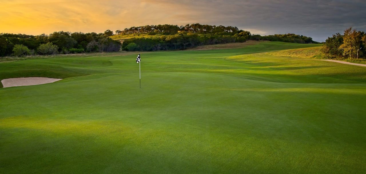 Kissing Tree Golf Club