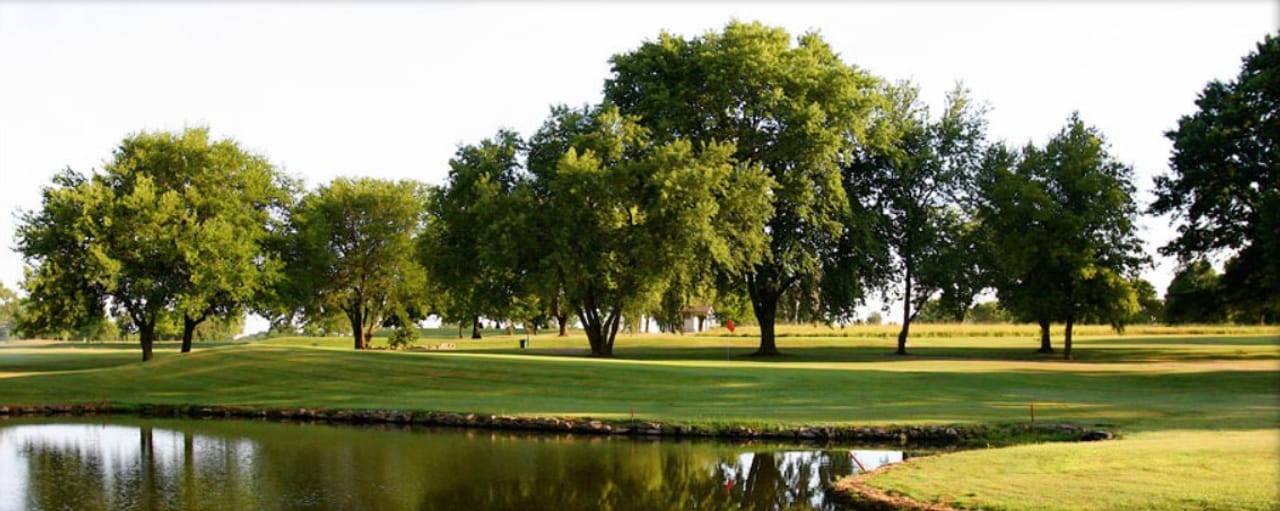 Rolling Hills Country Club