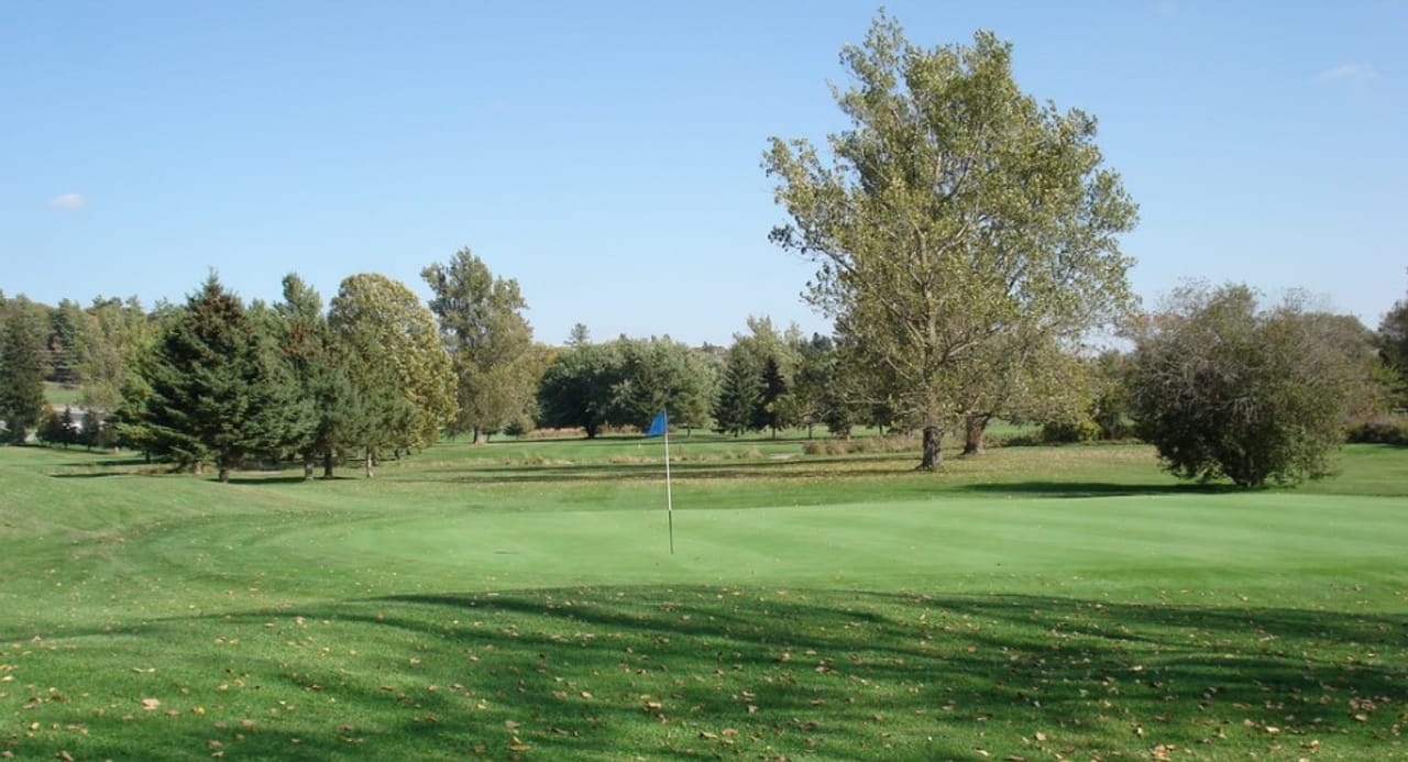Pine Ridge Golf & Country Club