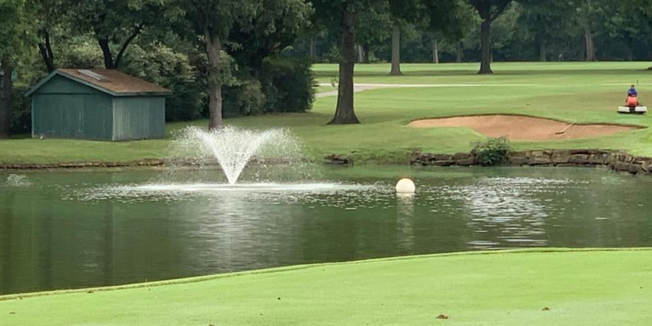 MeadowBrook Country Club