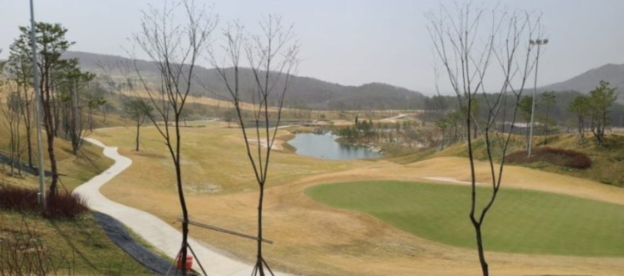 Route 52 Country Club