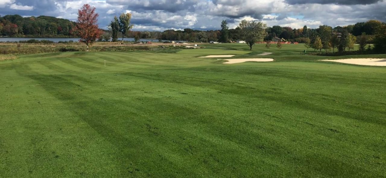 Waters Edge Golf Club