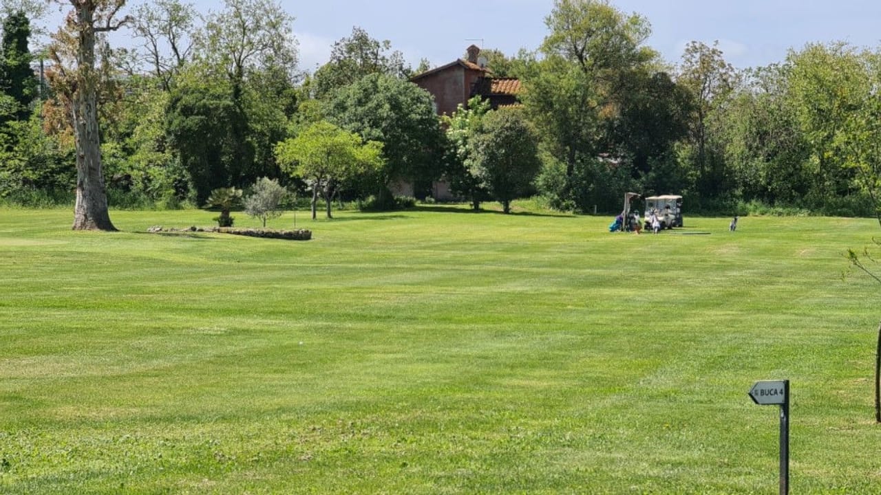 Archi di Claudio Golf Club (Pitch & Putt)