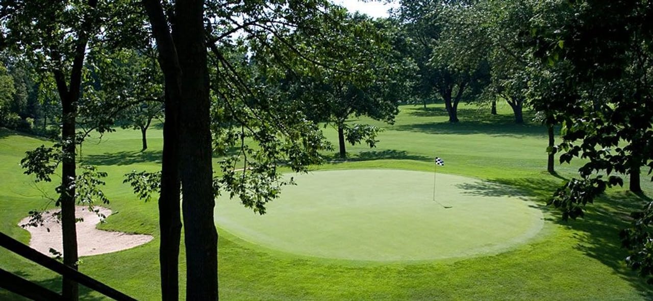 Moundbuilders Country Club
