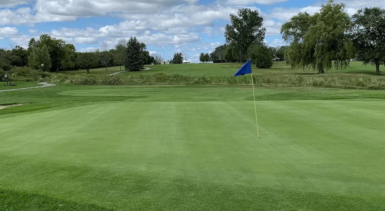 Bushwood Golf Club (Executive)