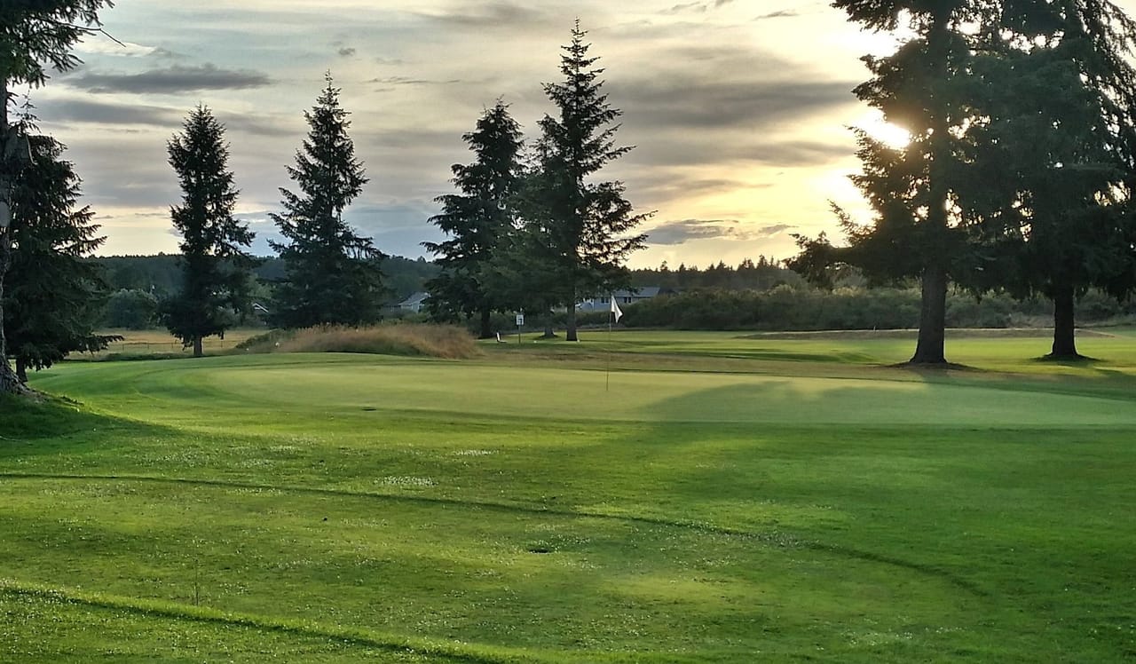 Tahoma Valley Golf & Country Club
