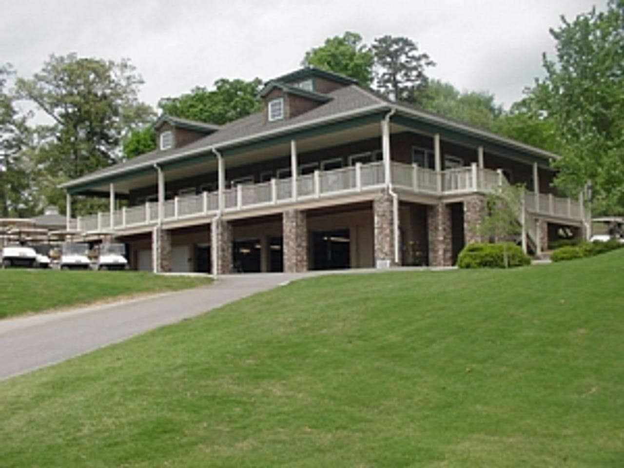 Brown Acres Golf Course