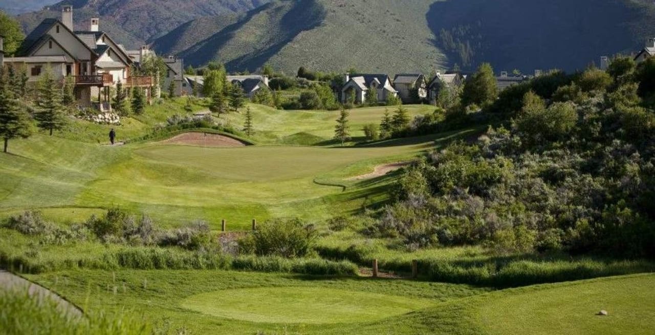 Club at Cordillera (Short)