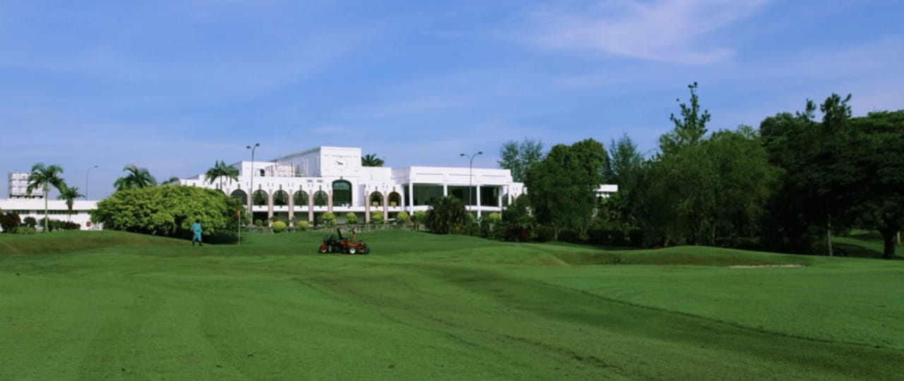 StarHill Golf & Country Club