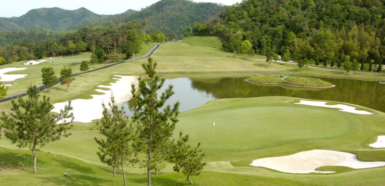 Takagawa Authent Golf Club