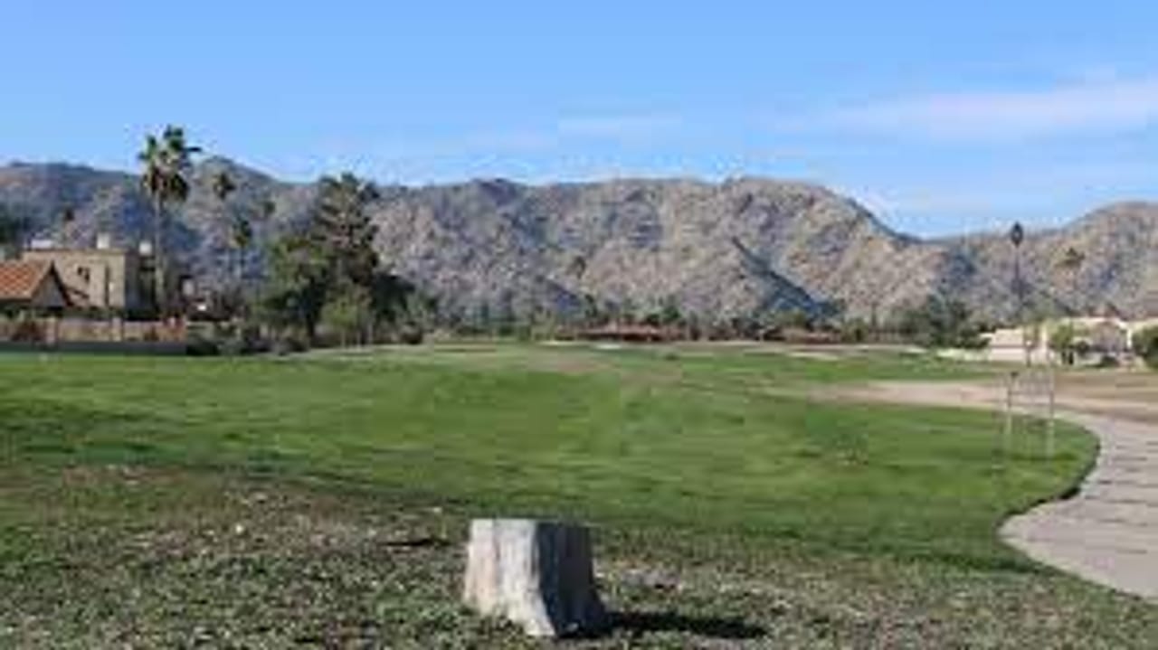 Ahwatukee Lakes Golf Club
