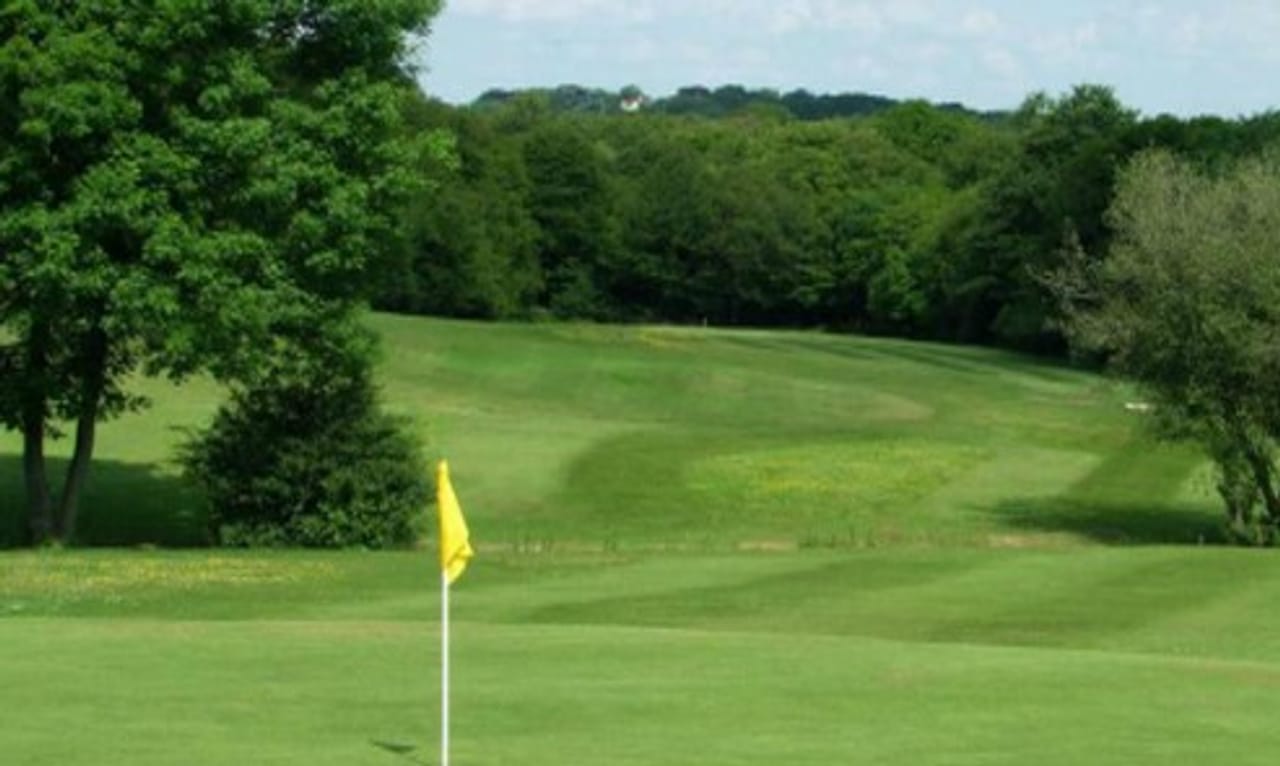 High Beech Golf Course (Red Pitch & Putt)