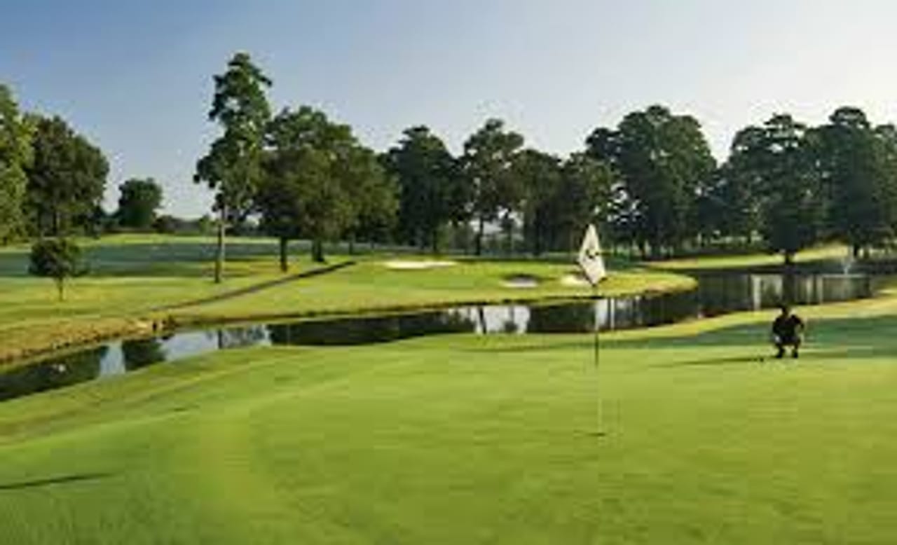 Hot Springs Country Club (Park)