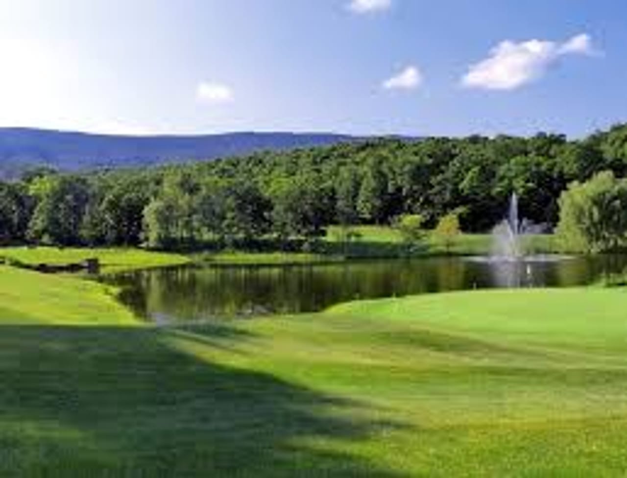 Fore Sisters Golf Course