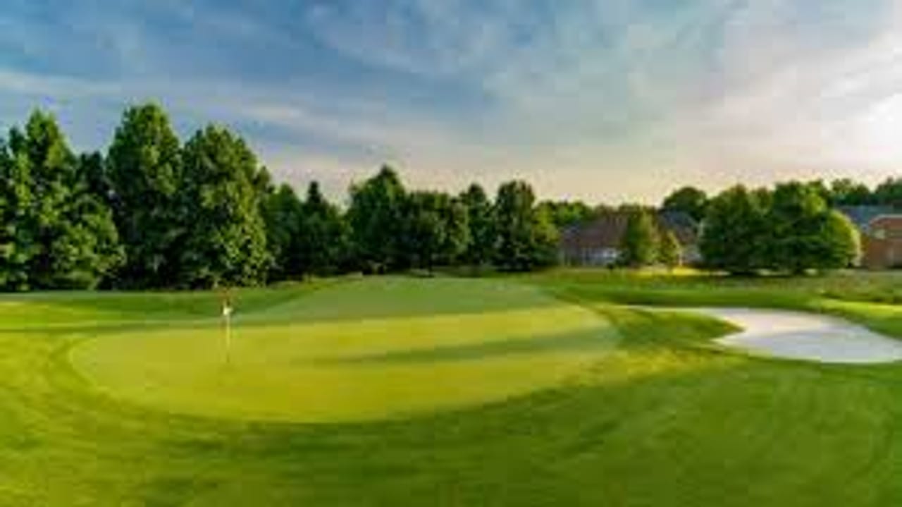 Crofton Country Club