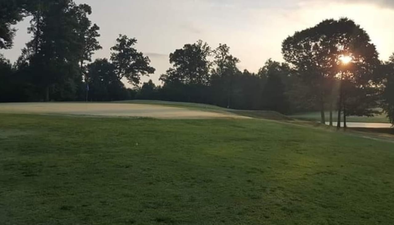 Eagle Hills Golf Club