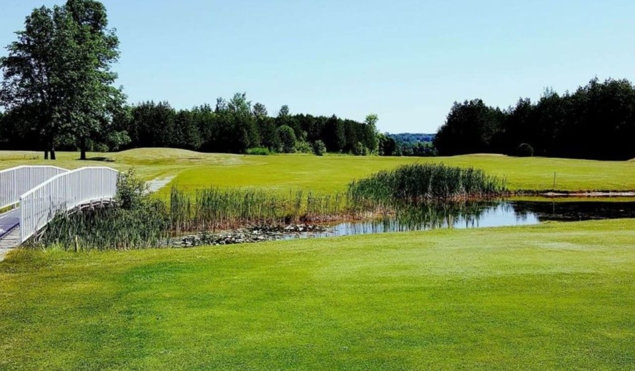 Irish Hills Golf & Country Club (9h)