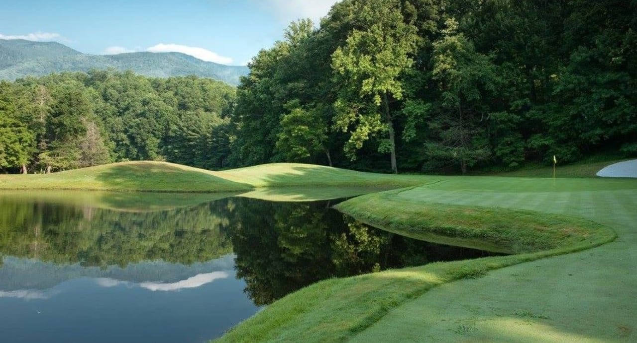 Mount Mitchell Golf Course