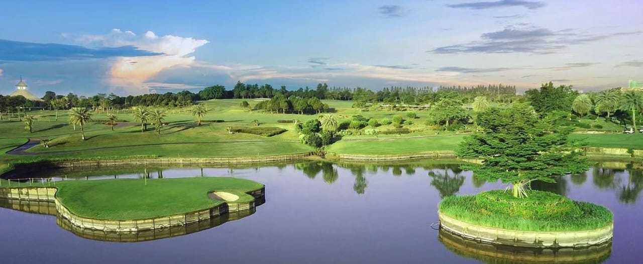 The RG City Golf Club