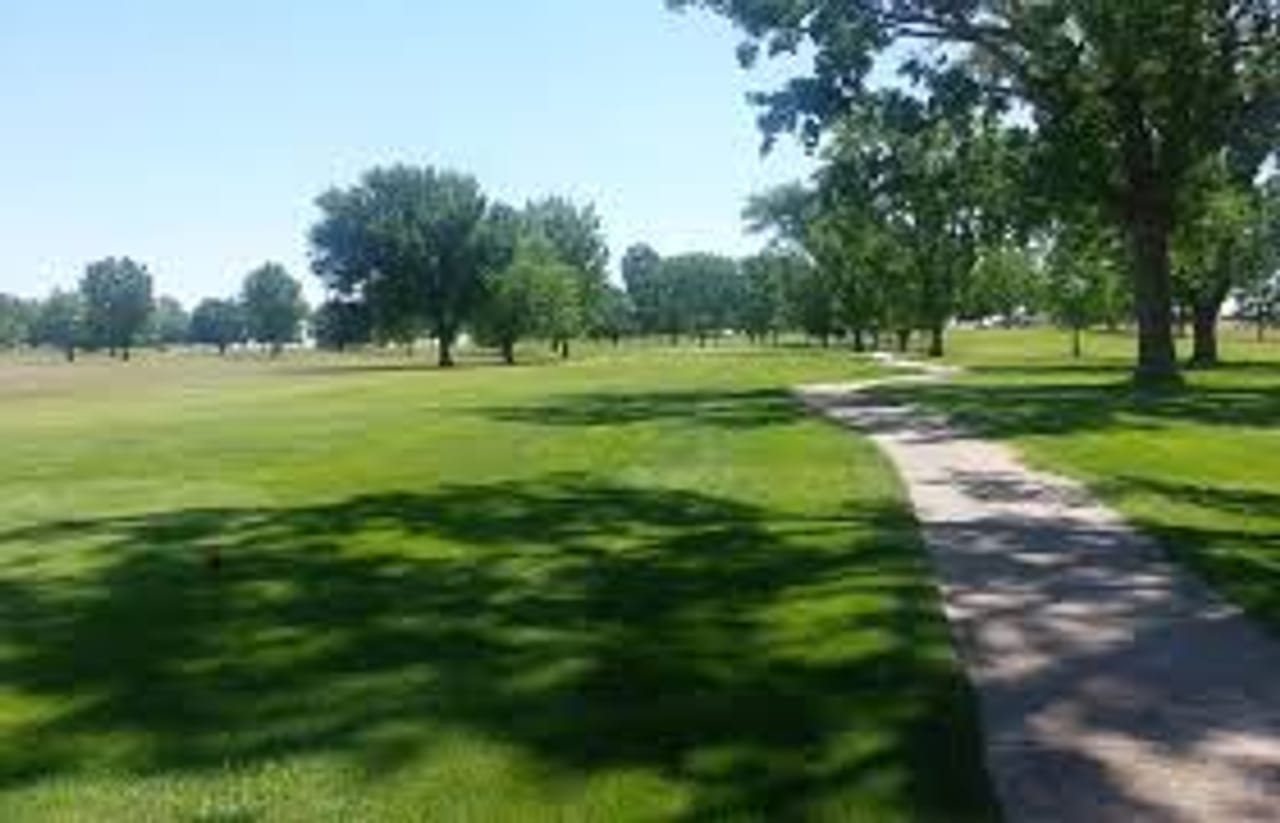 Farwell Country Club