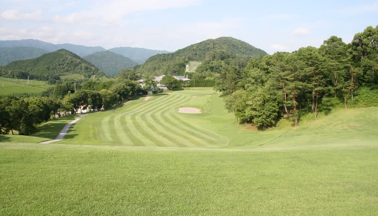 Nishikiyama Country Club