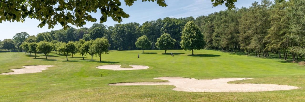 Winge Golf & Country Club