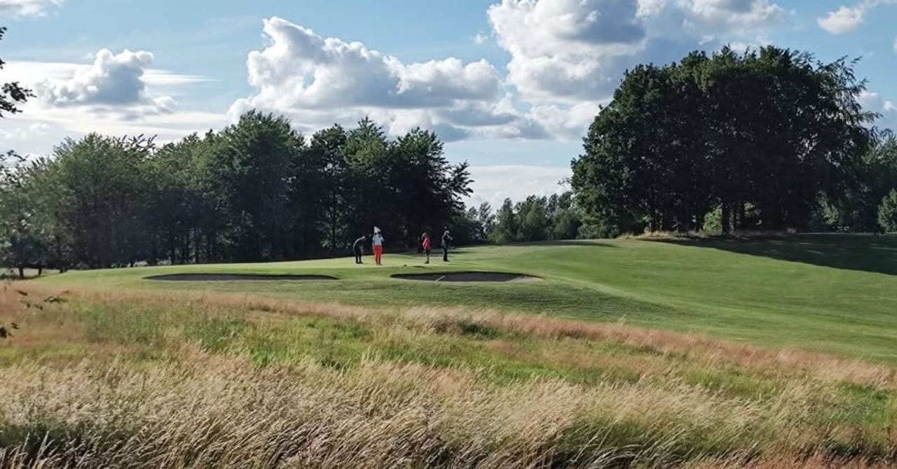 Hjortespring Golfklub (Marbaek)