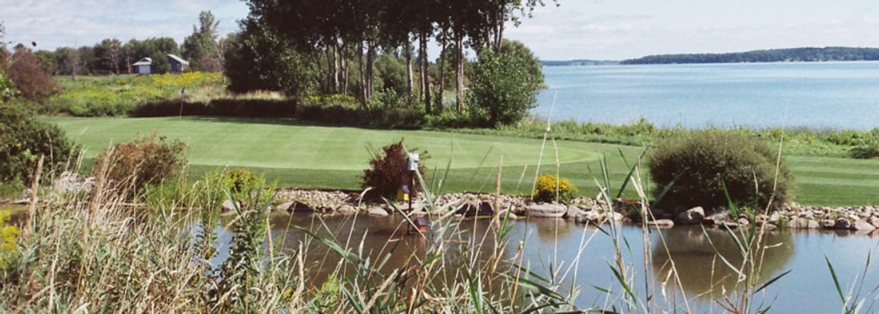 Wolfe Island Riverfront Golf Course