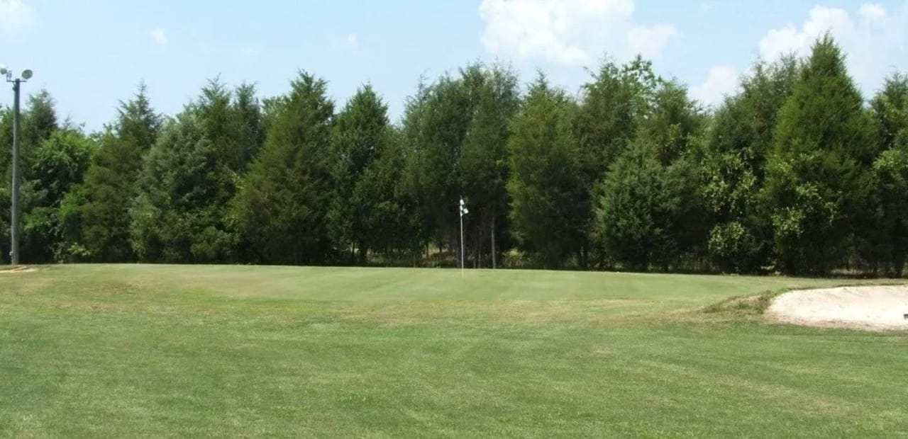 Hardy's Custom Golf - Meadowbrook Golf Club