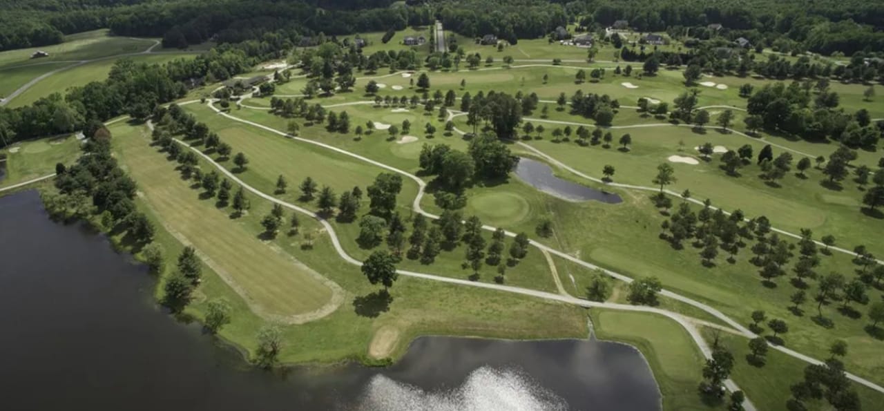 The Hollows Golf Club