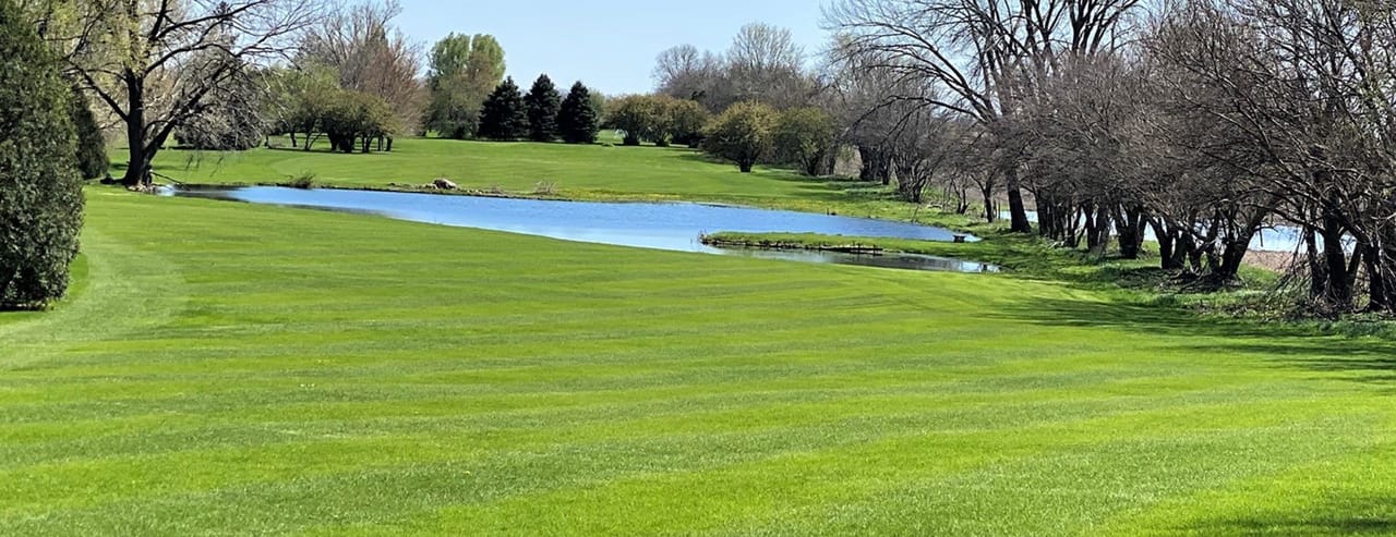 The Lakes Country Club