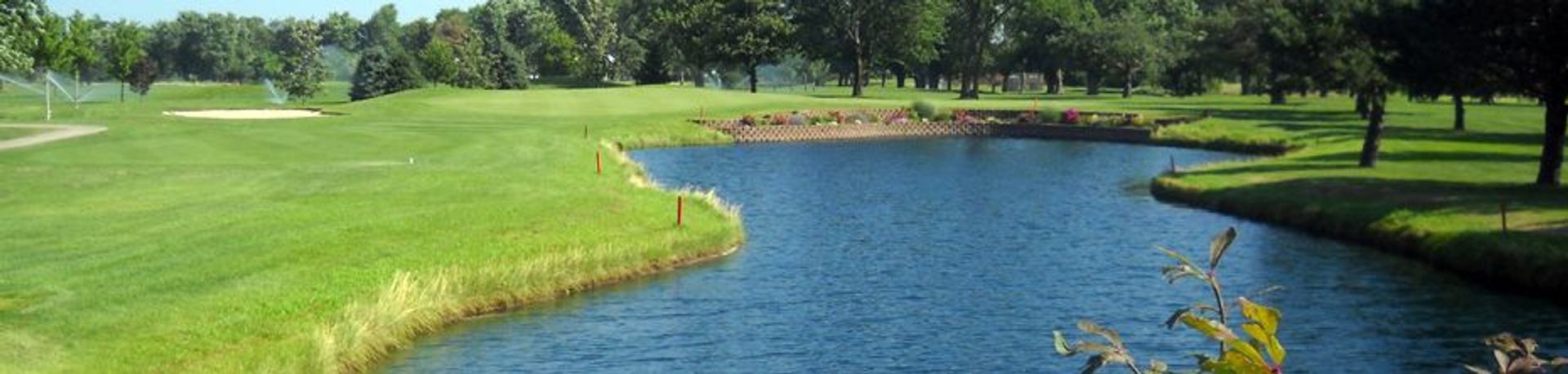 The Pines Country Club