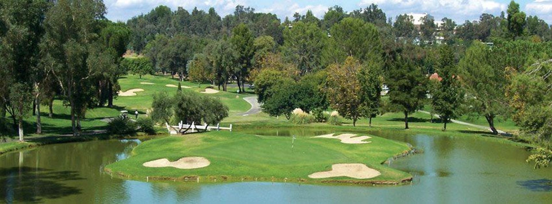 Vista Valencia Golf Course (Executive)