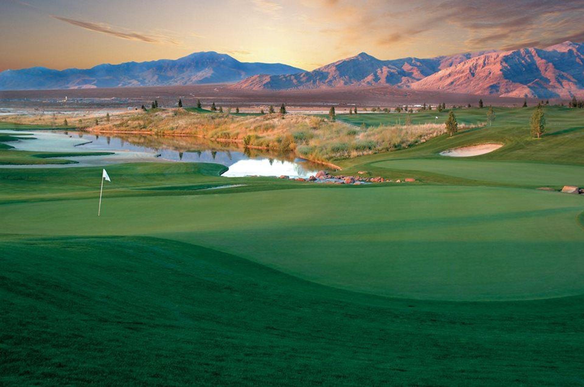 Mountain Falls Golf Club