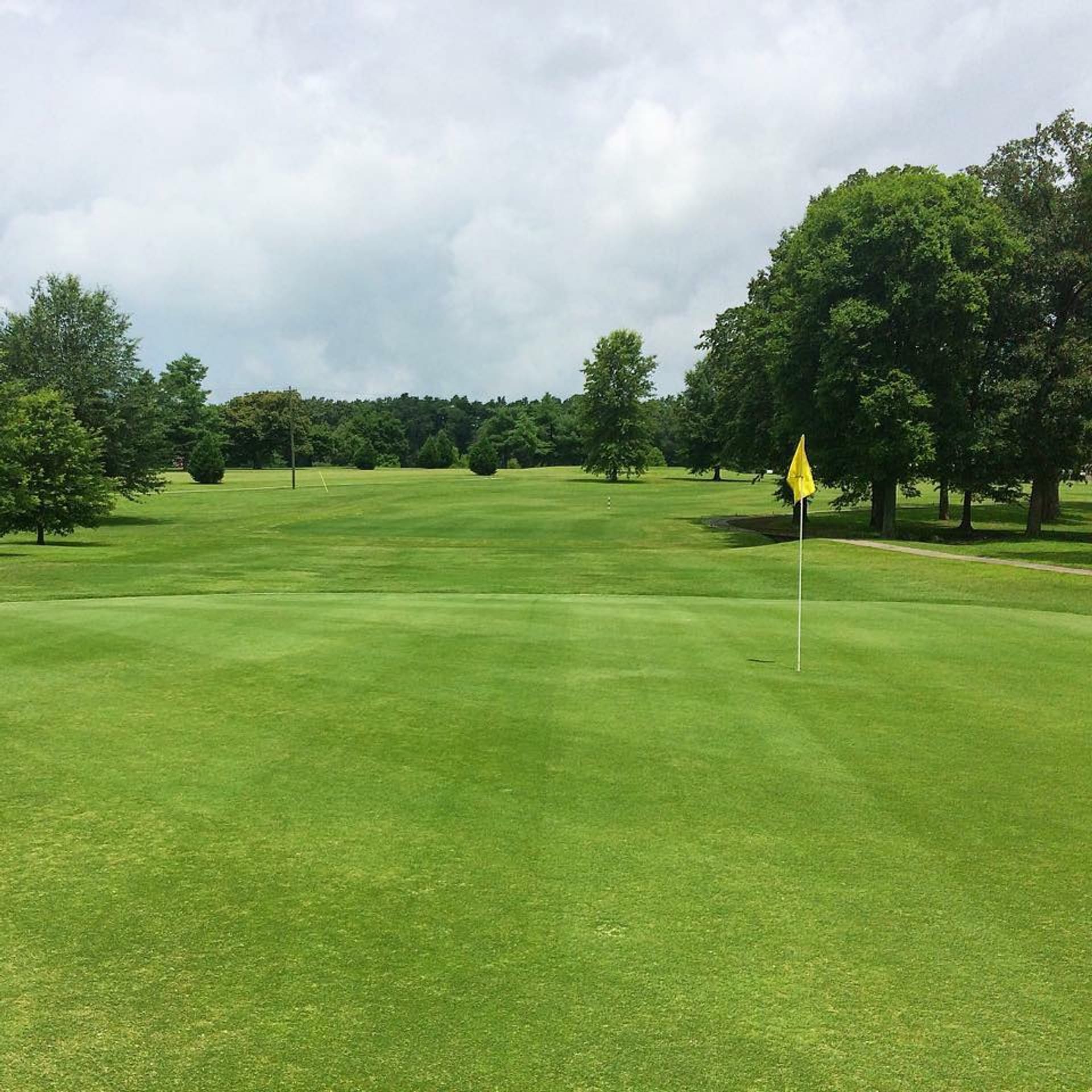 Oaks Country Club